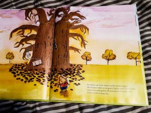 Boek-GroteBoom-bladeren